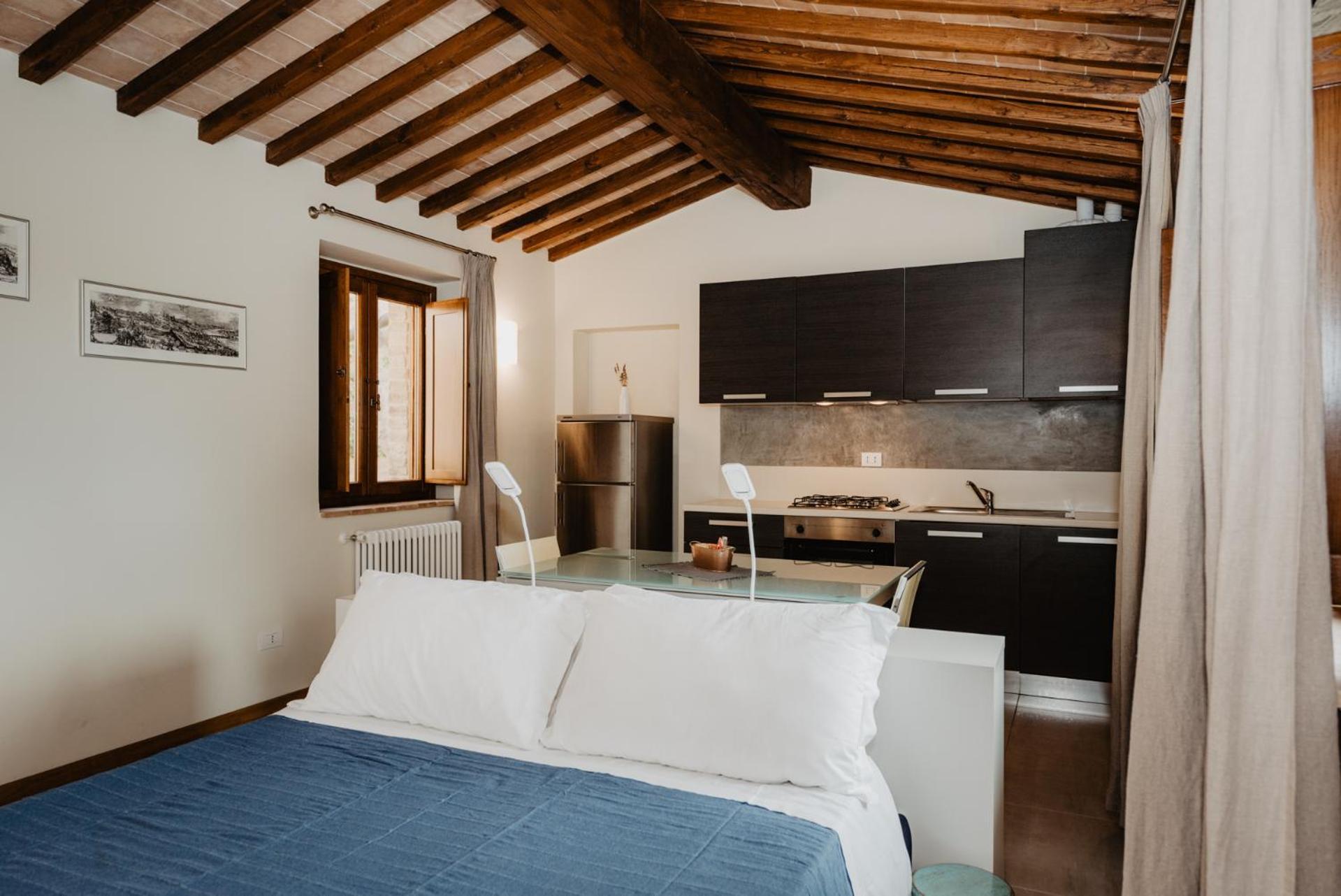 Borghetto Poggio Bianco Casa vacanze Radicondoli